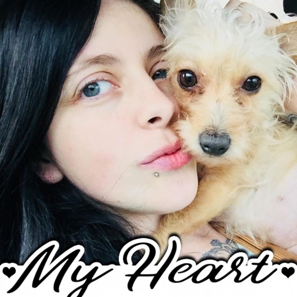 Meet your Posher, Crystal - Picture 2 of 8